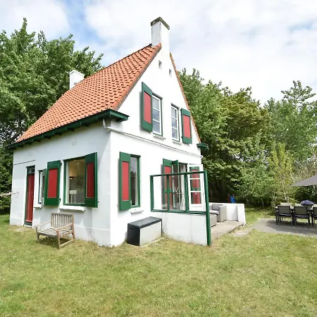 Holiday home Quintessential In With Garden *
