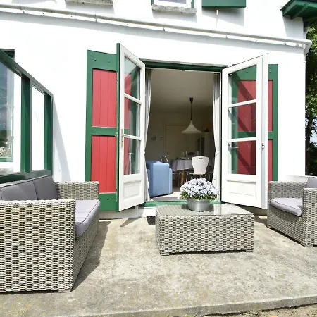 Quintessential In With Garden Ouddorp